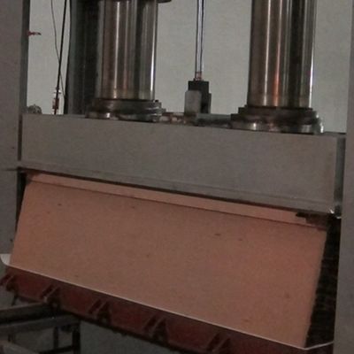Воспроизвели составная проектированная древесина черного дерева лощит H408 3100mm для шкафа