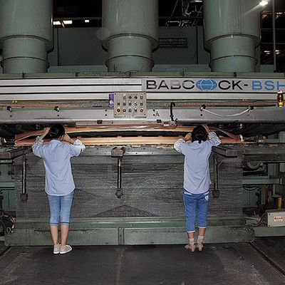 Американский белый дуб твердой древесины листовки нарезка прямая для фэнси панель и окрашенный фанера 0,45 мм толщины